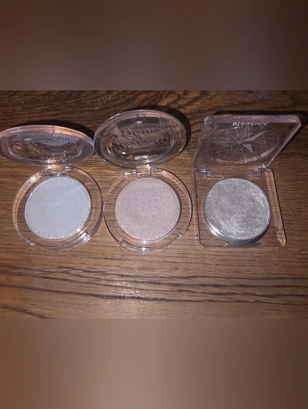 L.A. Colors Wickedly Glam Highlighters (Eye Toppers) & Maxfine Eye Topper Bundle